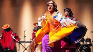Danza folclórica presentada en el Festival de las Artes Don Bosco 2023